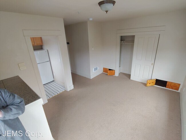 Building Photo - 1543 Exchange St