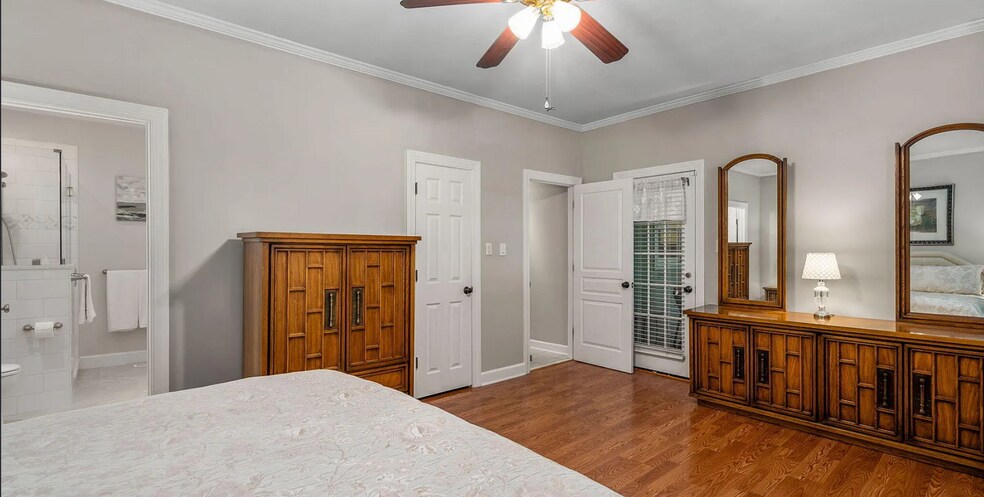 Building Photo - 8918 Landing Dr SW