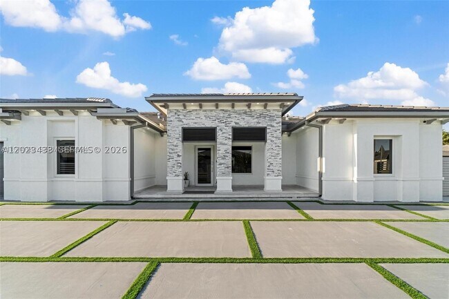 Building Photo - 13305 SW 190th Terrace
