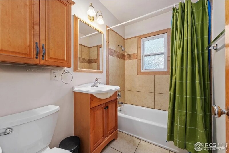 Building Photo - 1601 Collins Ct