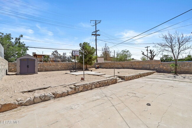 Building Photo - 7707 Parral Dr