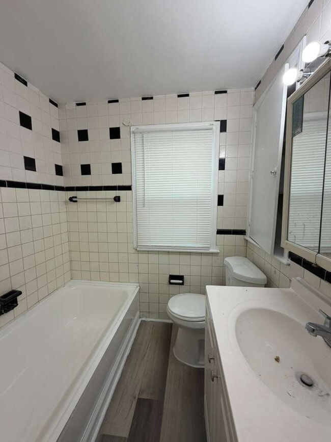 Building Photo - 16200 Littlefield St