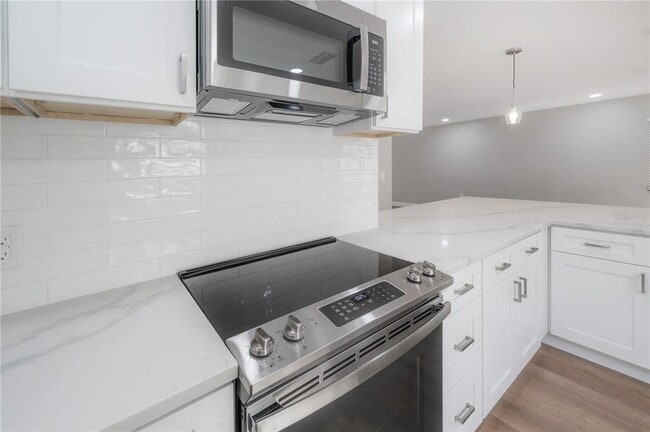 Building Photo - 6901 S Fitzgerald St