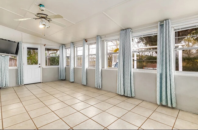 Building Photo - 4324 Grant St