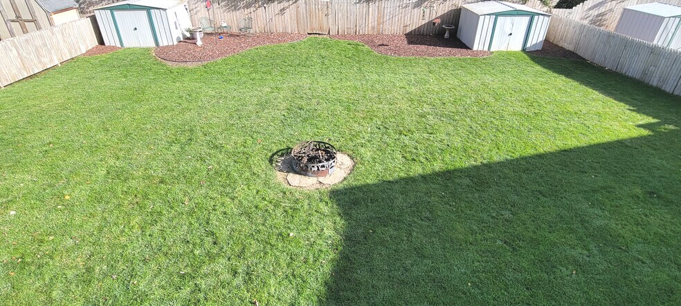 Building Photo - 1615 Reetz Rd