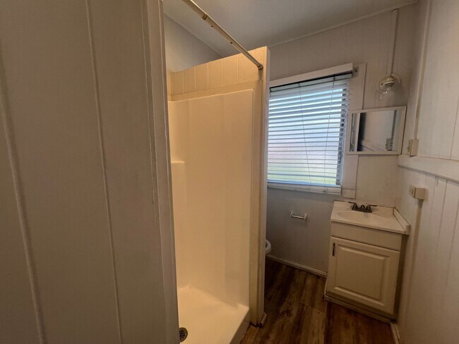 Building Photo - 779 Mahiai Pl