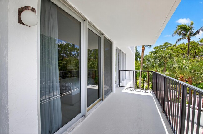 Building Photo - 4750 S Ocean Blvd