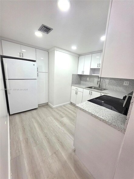 Building Photo - 3582 NE 171 St
