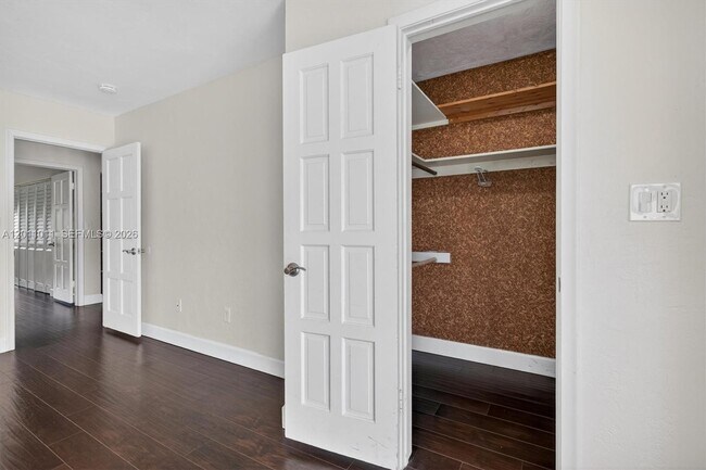 Building Photo - 8855 SW 62nd Terrace