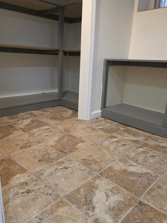 Building Photo - 426 Fairmount Ave