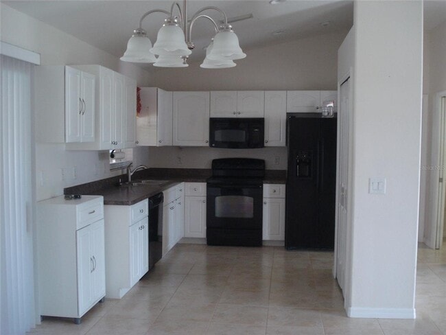 Building Photo - 2680 Shalimar Terrace