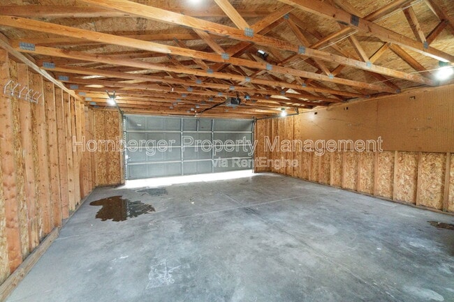 Building Photo - 2716 E Nebraska Ave
