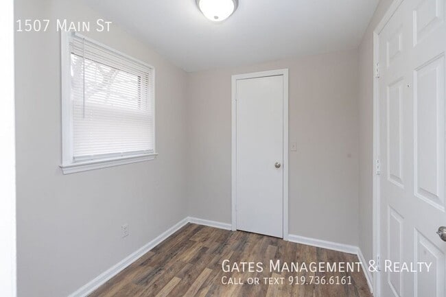 Building Photo - 1507 E Main St