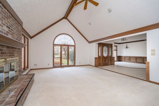 Building Photo - Beautiful Wooded Lot