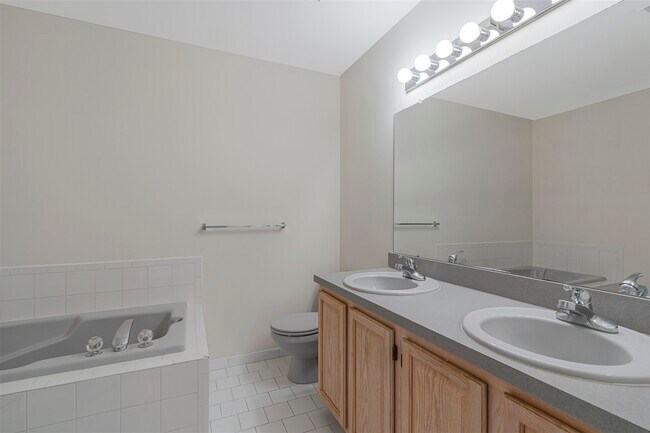 Building Photo - 28 Helton Terrace