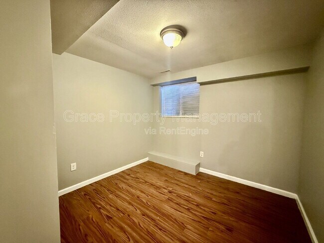 Building Photo - 7899 York St