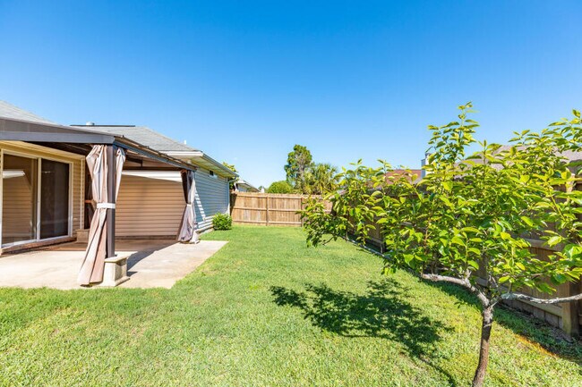 Building Photo - 1606 Trent St