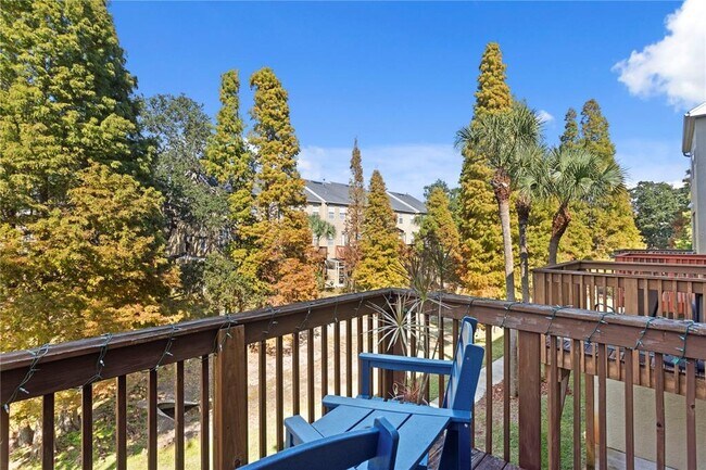 Building Photo - 3023 Pointeview Dr