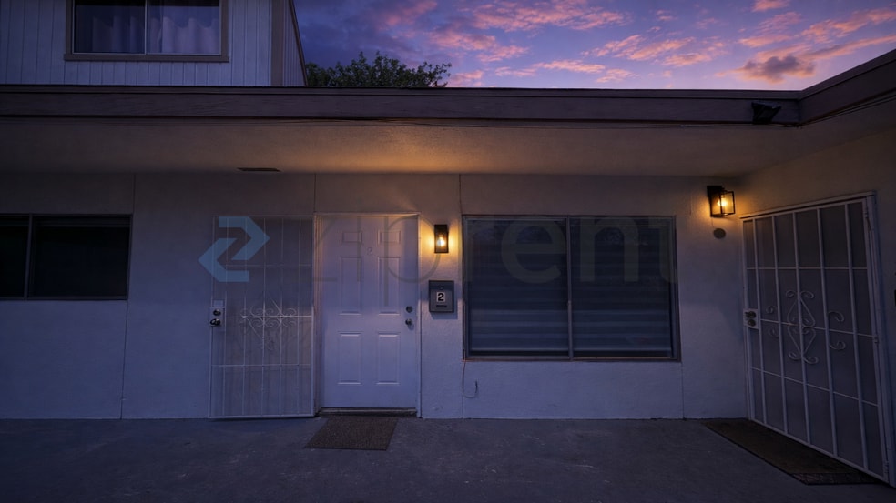 Building Photo - Unit 2