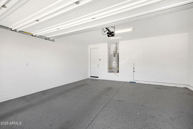 Building Photo - 16658 W Mescal St