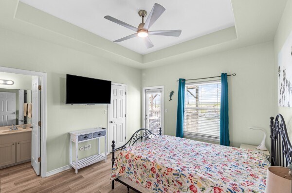 Building Photo - 15325 Bonasse Ct