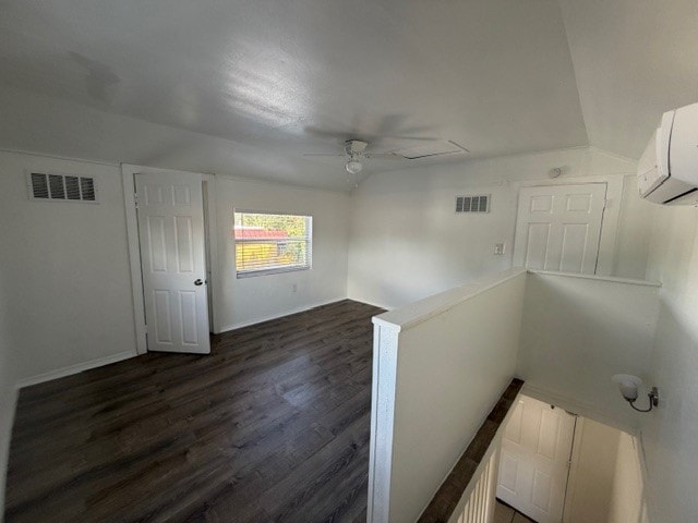 Building Photo - 801 Bradley St