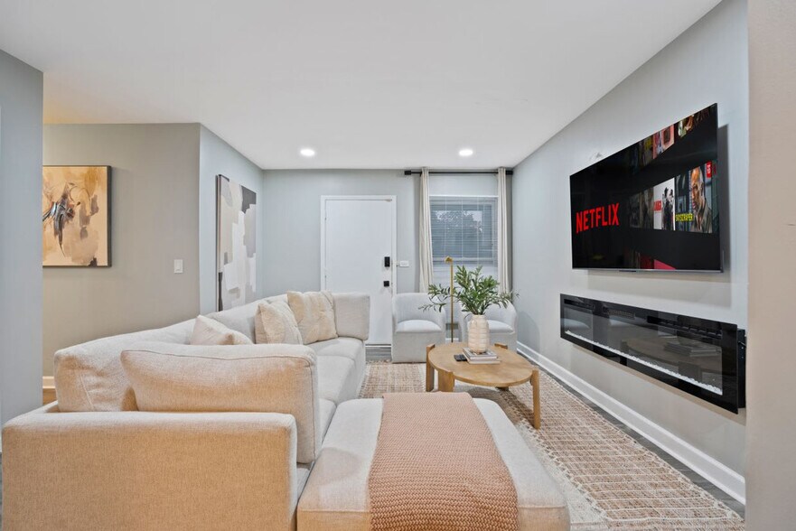 Primary Photo - 508 S Warrington Rd