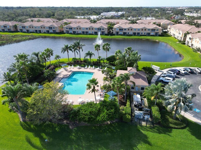 Building Photo - 3566 Parkridge Cir