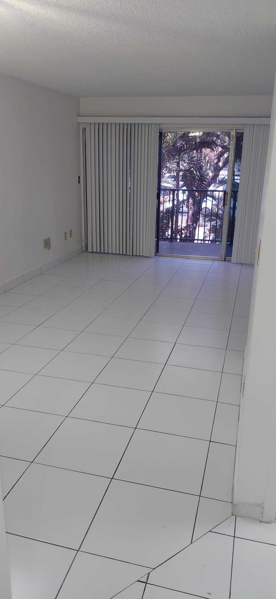 Building Photo - 140 NW 87th Ave