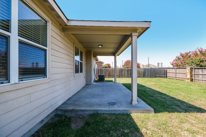 Building Photo - 3400 Spruce St