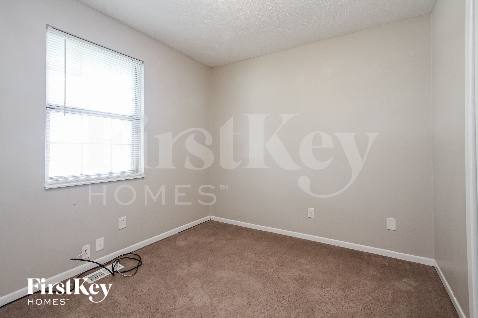 Building Photo - 5411 Padre Ln