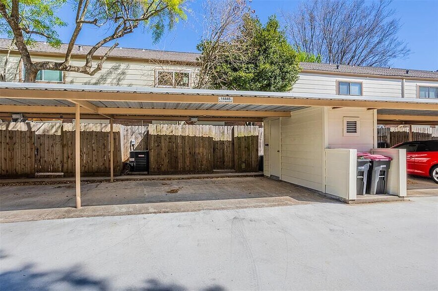 Building Photo - 14445 Misty Meadow Ln