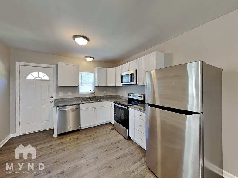 Building Photo - 3400 1st Ave