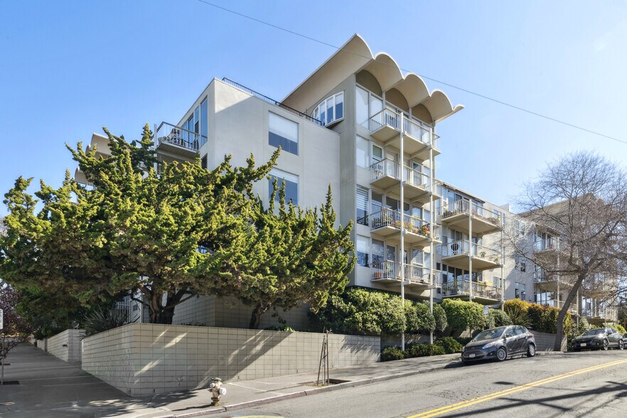 Building Photo - 811 York St