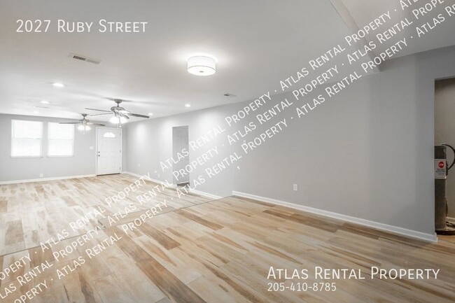 Building Photo - $100 Off Your First Month’s Rent!