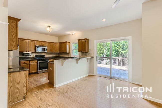 Building Photo - 1720 Westbury Dr