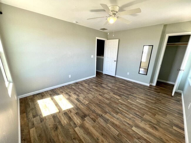 Building Photo - Beautiful 2020 Built- 4 Bedroom Home with 2 Car Garage!