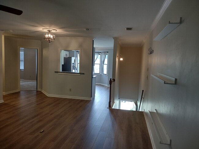 Building Photo - Adorable Two Bedroom Two Bath Condo - Just...