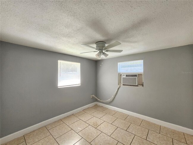 Building Photo - 9210 Pegasus Ave