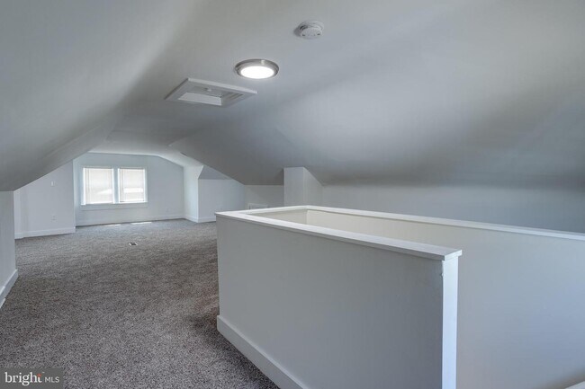 Building Photo - 1948 Lexington Ave