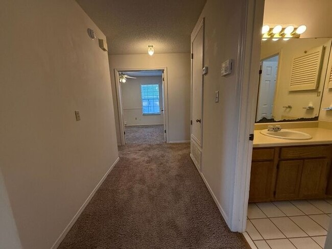 Building Photo - Gulf Breeze - Sandpiper Village - 3 bedroo...