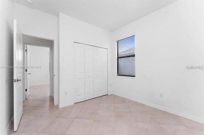 Building Photo - 16851 Cayo Key Dr