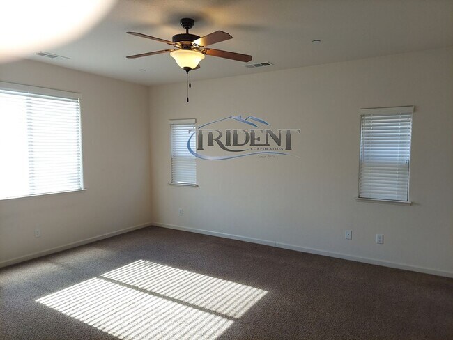 Building Photo - Lovley home in the Edgewater subdivision near Pow Mia Park