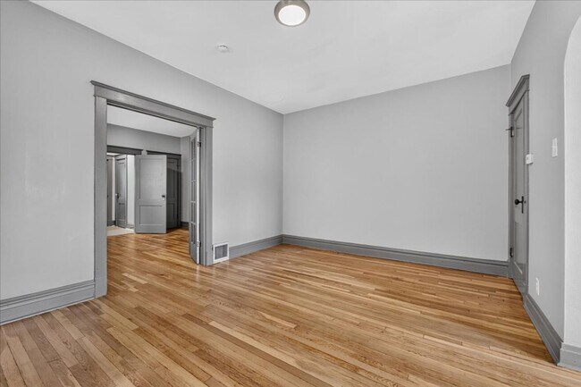 Building Photo - 5719 Gravois Ave