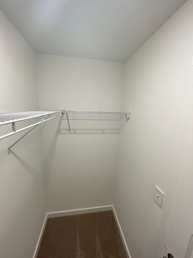 Building Photo - Home for Rent in Oak Grove, AL!! Available to View Now!!!