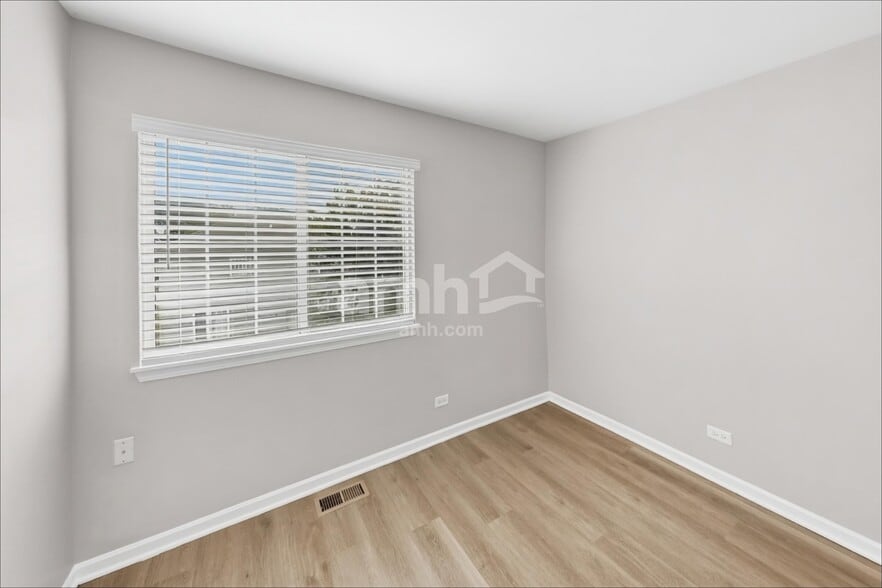 Building Photo - 1204 Stonecrop Ln