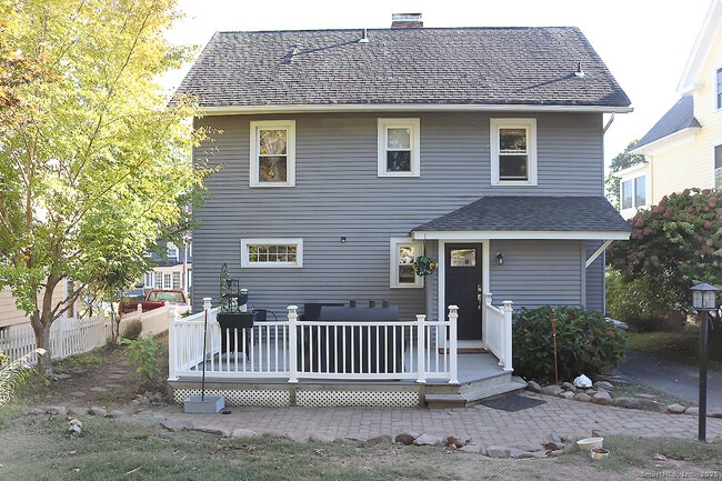 Building Photo - 111 Stearns St