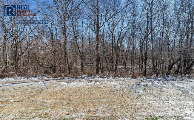 Building Photo - BRAND-NEW Stunning END-unit townhome in Manchester, attached garage!