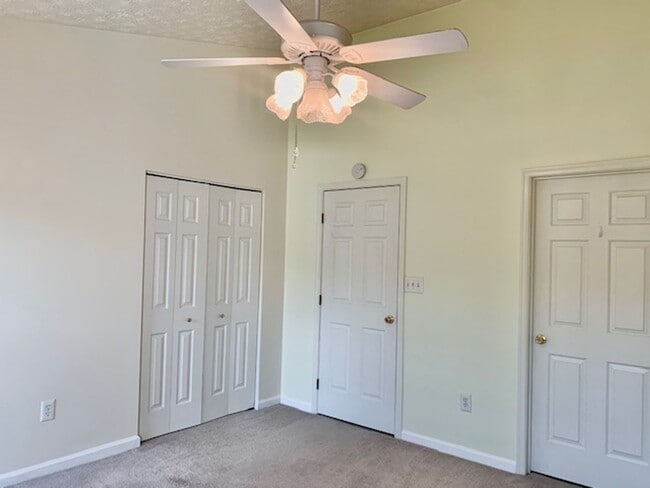Building Photo - 3207 Water Lily Ct