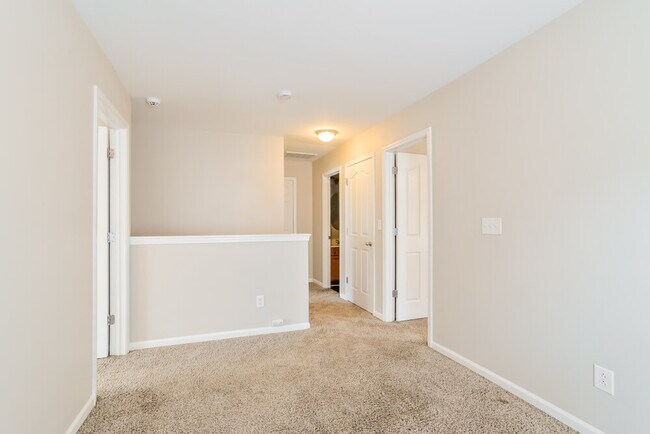 Building Photo - 1733 Larne Cir